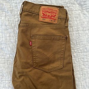 Levi’s 513 Dark Khaki straight jeans 30x32